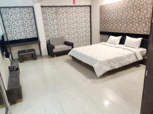 Foto sihtkohas Mahesāna asuva majutusasutuse The Grand Takshak Hotel galeriist