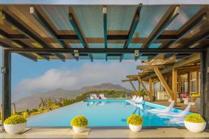 Πισίνα στο ή κοντά στο amã Stays & Trails Chalet 1228 - Kusur, Kamshet