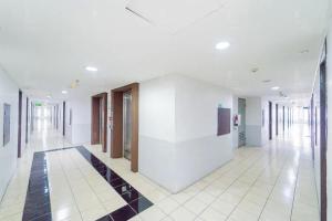 Fotografie z fotogalerie ubytování RedLiving Apartemen Serpong Green View - Hapukh Room Tower B v destinaci Ciater-hilir