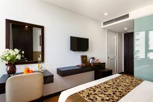 Sjónvarps- og/eða afþreyingartæki á Golden Line Hotel Danang