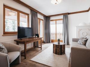 TV a/nebo společenská místnost v ubytování Hotel Oberforsthof