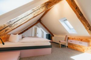 Voodi või voodid majutusasutuse Hotel Andres toas