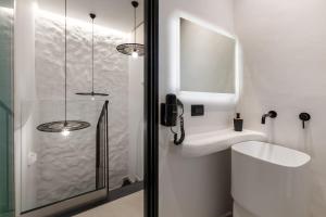 Kúpeľňa v ubytovaní Lido White Villa