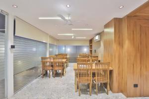 Gallery image of HOTEL SURAT in Surat +36 photos