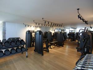 Posilňovňa alebo fitness centrum v ubytovaní Collini Hotel Mykonos + 22 fotografií