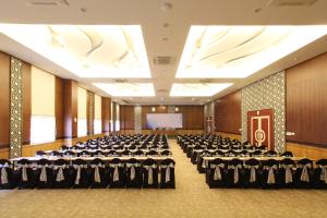 Konferenční prostory v ubytování Lorin Syariah Solo Hotel