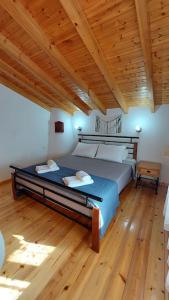 Ένα ή περισσότερα κρεβάτια σε δωμάτιο στο Aleyna house Lindos area