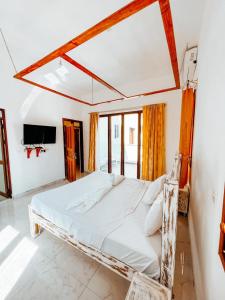 Met Beach Resort Malindi客房内的一张或多张床位