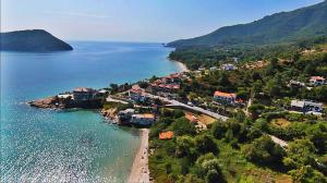 Gallery image of Seascape Villas Kinira - Elia & Anatoli in Koinyra