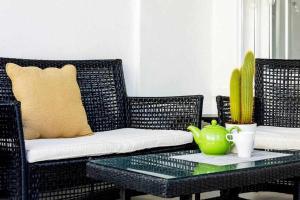 A seating area at Apartamento Pink Vistabella