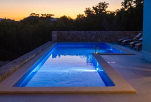 Fotografia z galérie ubytovania Villa SUNSET with private pool v destinácii Pinezici