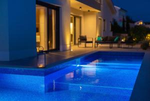 Fotografia z galérie ubytovania Villa SUNSET with private pool v destinácii Pinezici