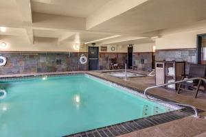 a large swimming pool in a hotel room at Lloyd Hotel Astoria Bayfront, Ascend Hotel Collection in Astoria, Oregon