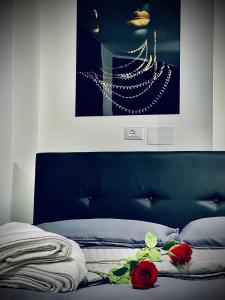 A bed or beds in a room at Loft Terracina