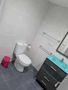 A bathroom at VTZ El Balcón de Rey Alfonso V