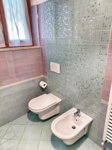 Koupelna v ubytování Casa Pepolina, zona tranquilla, piano terra con parcheggio