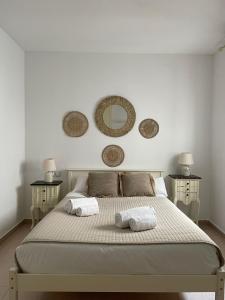 A bed or beds in a room at VTZ El Balcón de Rey Alfonso V
