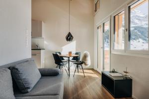 Posezení v ubytování Chuenislodge3 neu&stilvoll, 2Balkone, echtes Bijou mit top-Aussicht