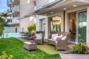 Bazén v ubytování D-Place Hotel & Suite nebo v jeho okolí