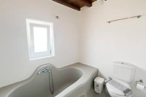 Ένα μπάνιο στο House in Pleiades +30 φωτογραφίες