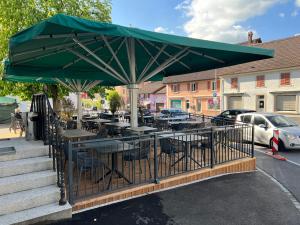 Restaurace v ubytování Hôtel de L'Ours