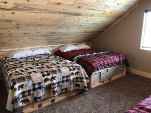Gallery image of Loft, 25 min to Yellowstone in Rea