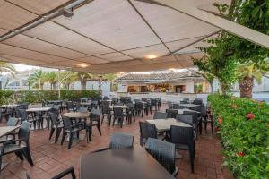 Restaurace v ubytování Estúdio Golden Club