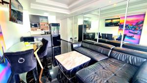 Zona d'estar a PATONG TOWER ROYAL FAMILY pta 2025