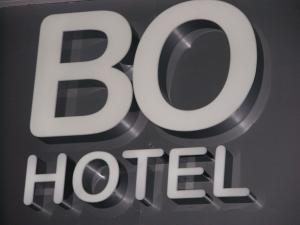 Ein Zertifikat, Auszeichnung, Logo oder anderes Dokument, das in der Unterkunft BO Hotel Hamburg ausgestellt ist