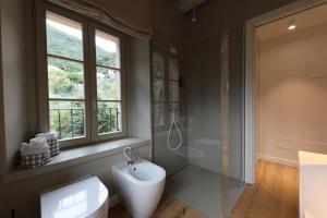 Kúpeľňa v ubytovaní Villa Mojana Bellagio