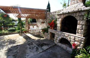 Zahrada ubytování One-Bedroom Apartment Crikvenica 14