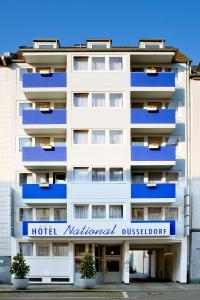 einem hoteladium dusseldorf-Gebäude in der Unterkunft Hotel National Düsseldorf (Superior) in Düsseldorf