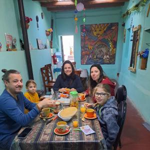 Rodina v ubytování Hostería el Sol Naciente