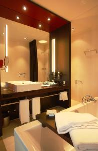 Letto o letti in una camera di Sorell Hotel Rigiblick - Studios & Spa Suites