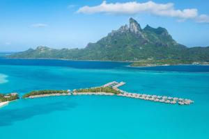 Landskap semula jadi dekat dengan resort