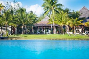 Kolam renang di atau dekat dengan The St. Regis Bora Bora Resort