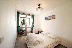 Fotografia z galérie ubytovania Appartement tout équipé climatisé 8 couchages v destinácii Marseille + 2 fotografie