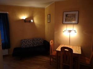 Postel nebo postele na pokoji v ubytování Hotel Wirt Z'Minsta
