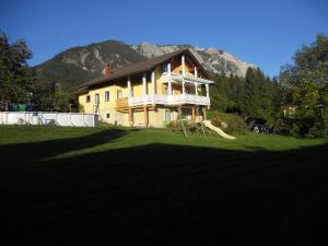 Nespecifikovaný výhled na hory nebo výhled na hory při pohledu z apartmánu