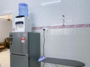 卢穆特Venice Guest Hostel - Bilik Sahaja的相册照片