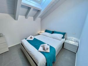 Afbeelding uit fotogalerij van Prestigioso attico a passo Duomo by Revenue House in Casale Monferrato +20 foto's