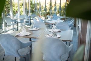 Restaurace v ubytování Tre Merli Beach Hotel