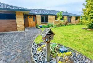 Gallery image of Tranquil Stream Villa in Rotorua +29 photos