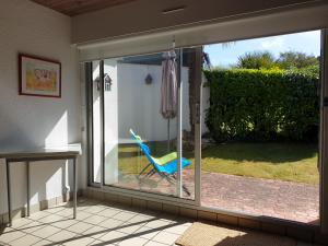 Fotografia z galérie ubytovania Maison avec terrasse et jardin au Golf de St Samson à PLEUMEUR-BODOU - Réf 459 v destinácii Pleumeur-Bodou