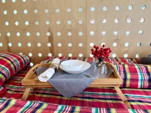 A bed or beds in a room at Flower house 5