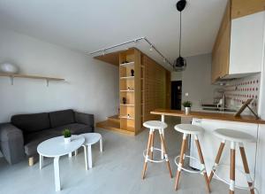 A kitchen or kitchenette at Flower house 5