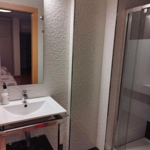 Koupelna v ubytování Hello Villarreal Suites