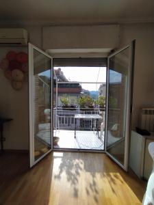 A balcony or terrace at Gelsomino B&B Apartment