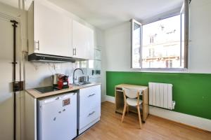 Kuchyňa alebo kuchynka v ubytovaní 41.Studio 2Pers#Sèvres-Lecourbe#Necker