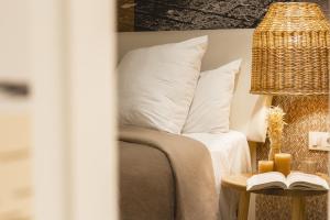 A bed or beds in a room at room Select Tetuán